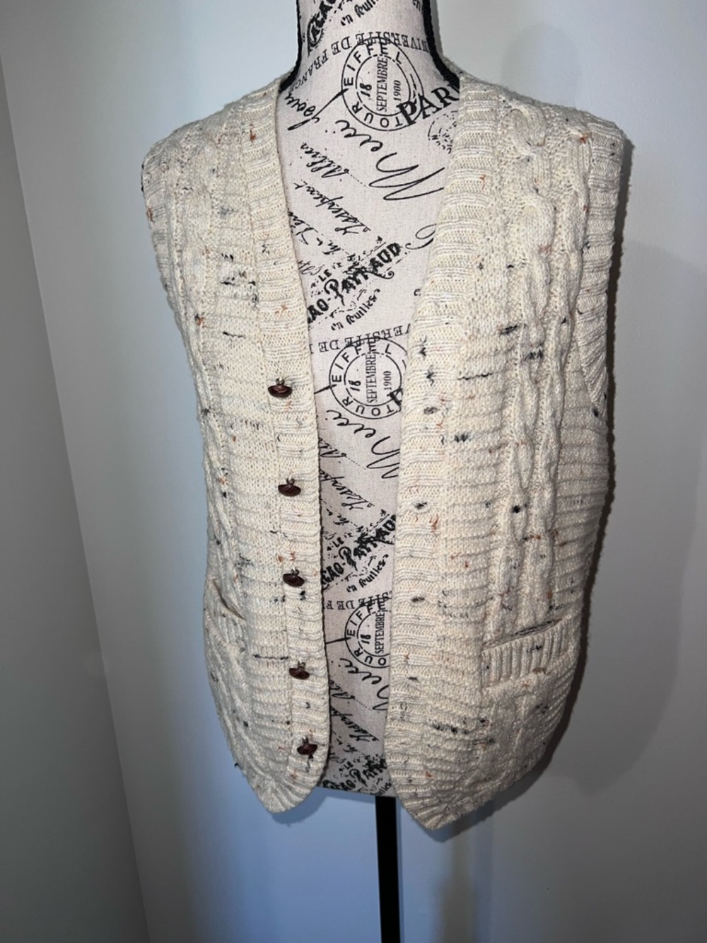 JCPenney The Men’s Shop Vintage 80s Donegal Tweed Cable Knit Vest Cream Small - Picture 2 of 11